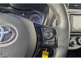 Toyota Yaris thumbnail 22