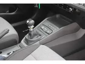 Kia Stonic thumbnail 47