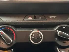 Kia Stonic thumbnail 36