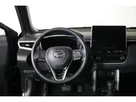 Toyota Corolla-cross thumbnail 18