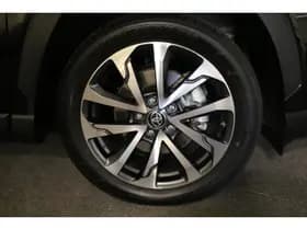 Toyota Corolla-cross thumbnail 7