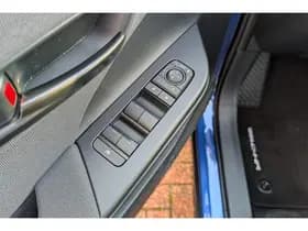 Toyota C-hr thumbnail 56