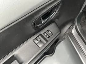 Toyota Yaris thumbnail 2