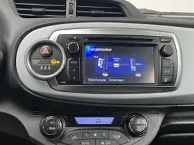 Toyota Yaris thumbnail 13