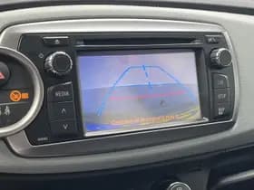 Toyota Yaris thumbnail 15