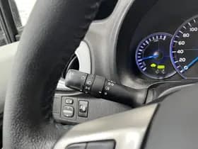 Toyota Yaris thumbnail 36