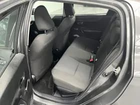 Toyota Yaris thumbnail 46