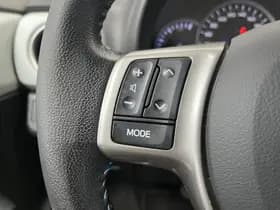 Toyota Yaris thumbnail 6