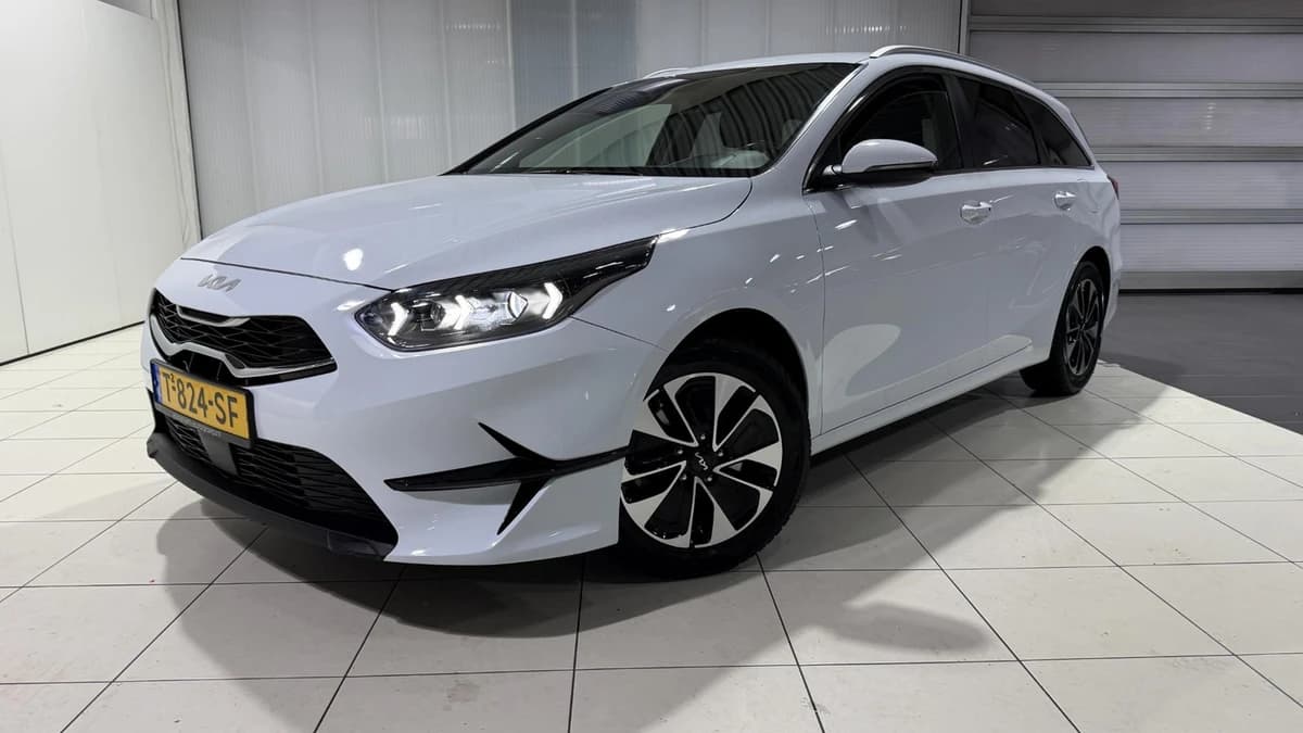 Kia Ceed-sportswagon — foto 1