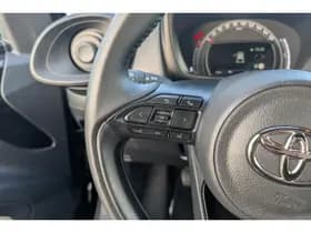 Toyota Aygo thumbnail 24