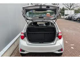 Toyota Yaris thumbnail 7