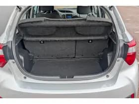 Toyota Yaris thumbnail 8