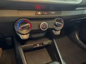 Kia Stonic thumbnail 41