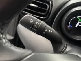 Toyota Yaris thumbnail 11