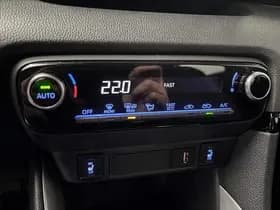 Toyota Yaris thumbnail 51