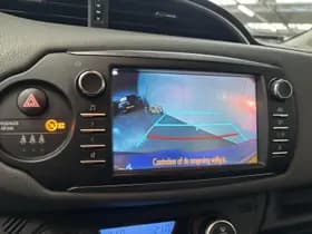 Toyota Yaris thumbnail 17