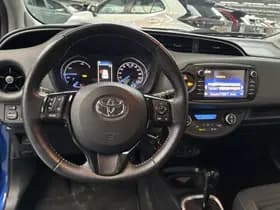 Toyota Yaris thumbnail 5