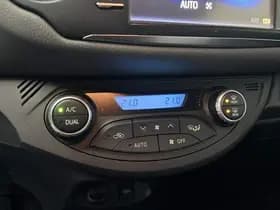 Toyota Yaris thumbnail 47