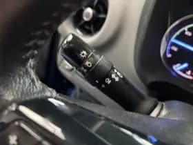 Toyota Yaris thumbnail 10