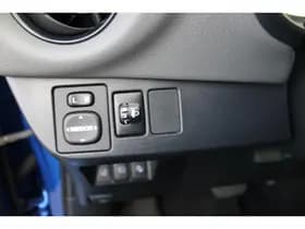 Toyota Yaris thumbnail 14