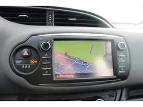 Toyota Yaris thumbnail 75