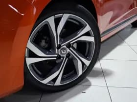 Renault Clio thumbnail 2