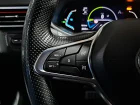 Renault Clio thumbnail 12