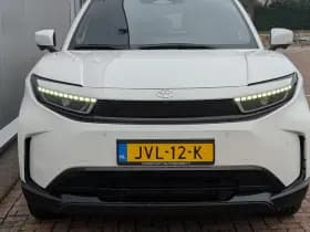 Toyota Urban-cruiser thumbnail 14