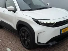 Toyota Urban-cruiser thumbnail 10