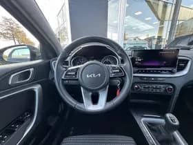 Kia Ceed thumbnail 10