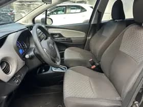 Toyota Yaris thumbnail 2