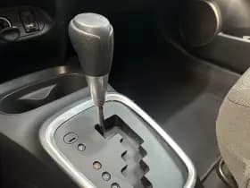 Toyota Yaris thumbnail 13