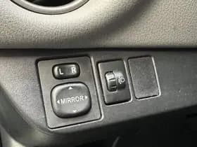 Toyota Yaris thumbnail 26