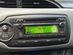 Toyota Yaris thumbnail 32