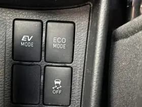 Toyota Yaris thumbnail 36