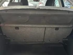 Toyota Yaris thumbnail 38