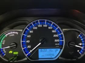 Toyota Yaris thumbnail 5