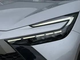 Toyota C-hr thumbnail 29