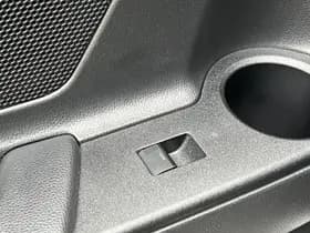 Toyota C-hr thumbnail 37