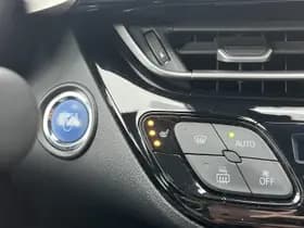 Toyota C-hr thumbnail 38