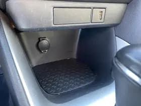 Toyota Yaris thumbnail 35