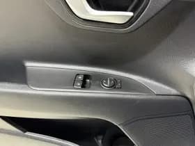 Kia Stonic thumbnail 12