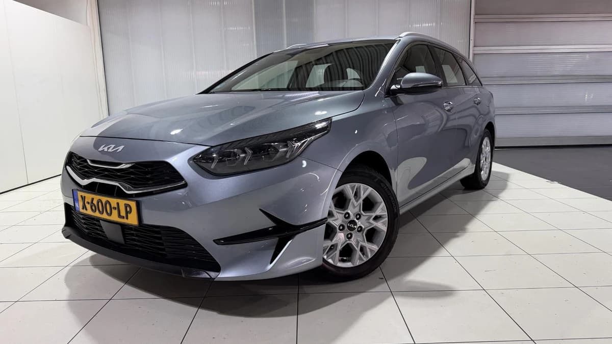 Kia Ceed-sportswagon — foto 1