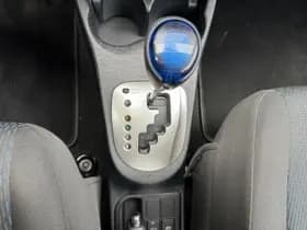 Toyota Yaris thumbnail 15