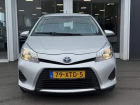 Toyota Yaris thumbnail 26