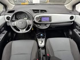 Toyota Yaris thumbnail 33