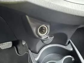 Toyota Yaris thumbnail 42