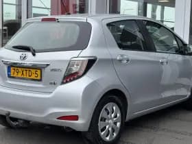 Toyota Yaris thumbnail 7