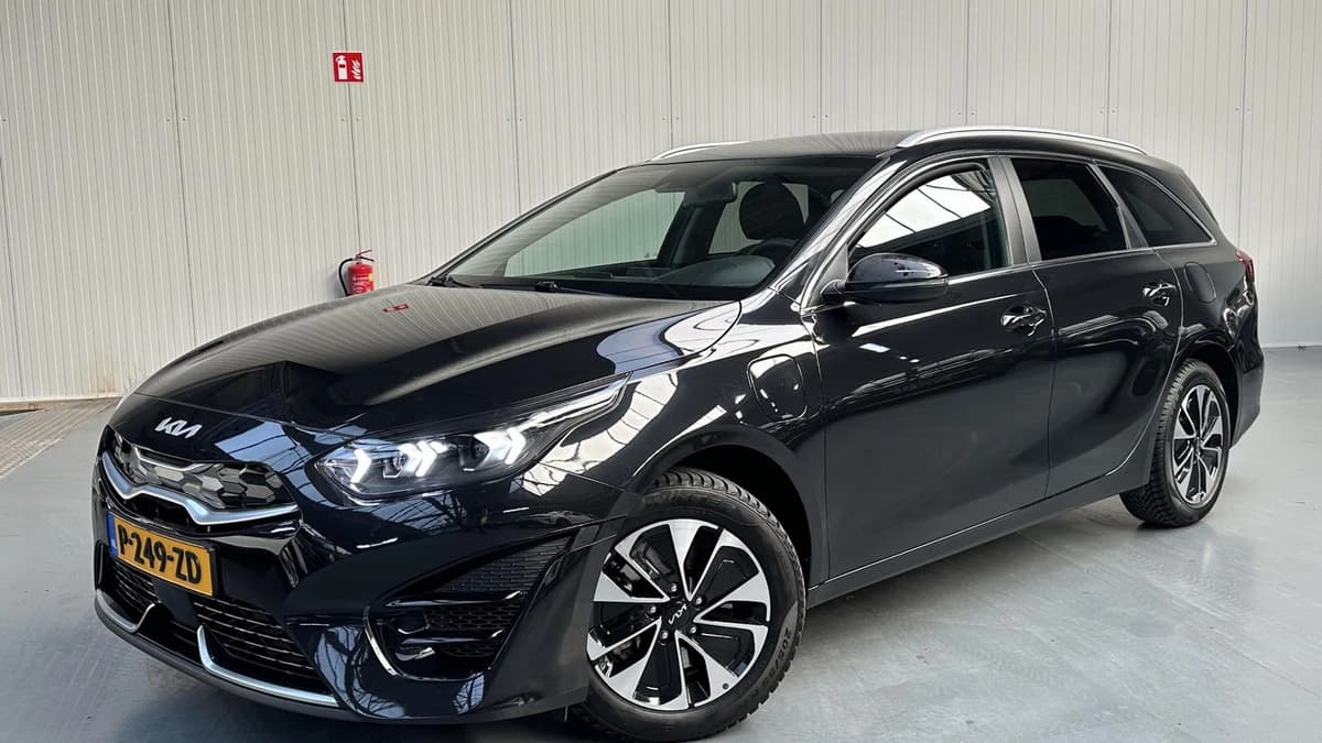 Kia Ceed-sportswagon — foto 1