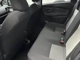 Toyota Yaris thumbnail 15